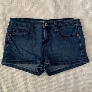 Forever 21 Dark Wash Jean Shorts. Size 28
